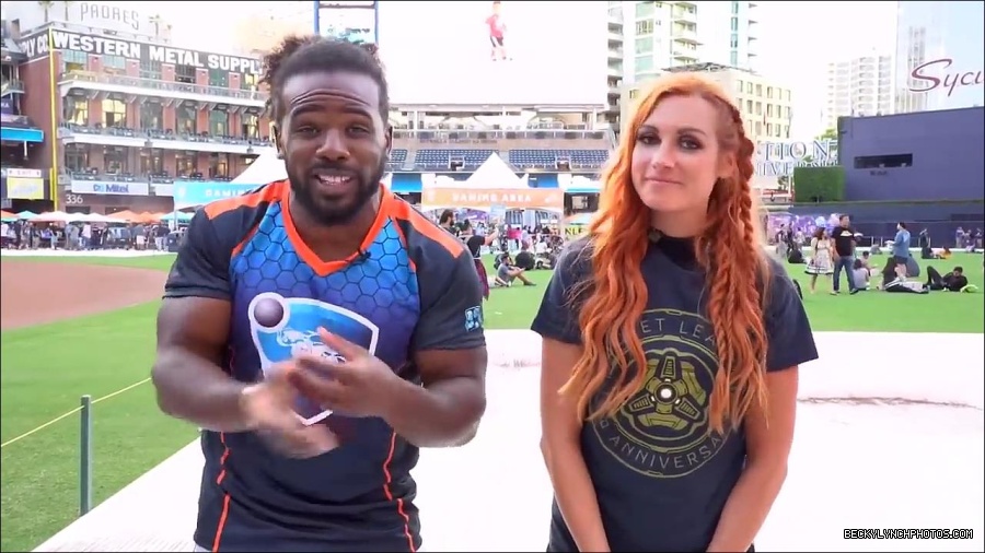 Y2Mate_is_-_BECKY_LYNCH___AUSTIN_CREED_celebrate_ROCKET_LEAGUE_s_3rd_BIRTHDAY21-vQ1lr9tQGxU-720p-1656082980627_mp4_000269266.jpg