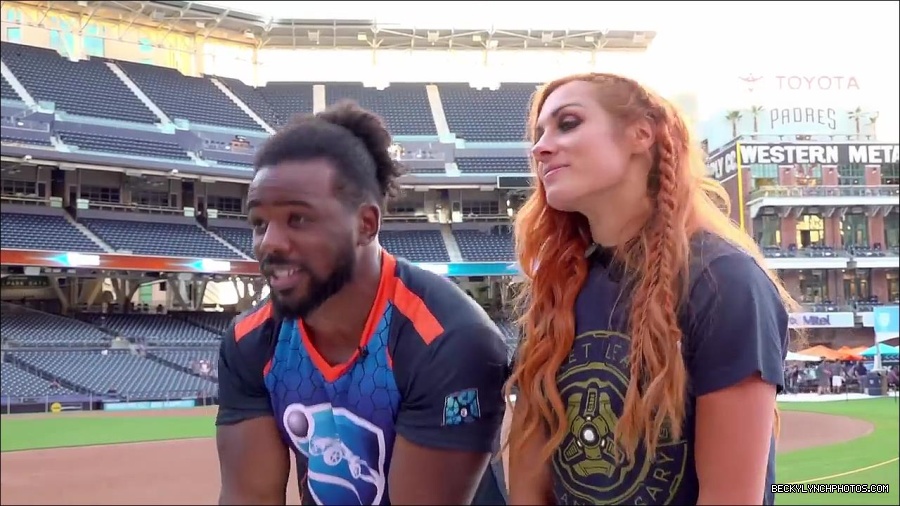 Y2Mate_is_-_BECKY_LYNCH___AUSTIN_CREED_celebrate_ROCKET_LEAGUE_s_3rd_BIRTHDAY21-vQ1lr9tQGxU-720p-1656082980627_mp4_000274466.jpg