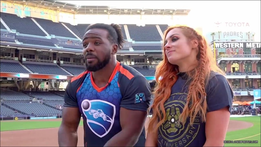 Y2Mate_is_-_BECKY_LYNCH___AUSTIN_CREED_celebrate_ROCKET_LEAGUE_s_3rd_BIRTHDAY21-vQ1lr9tQGxU-720p-1656082980627_mp4_000274866.jpg