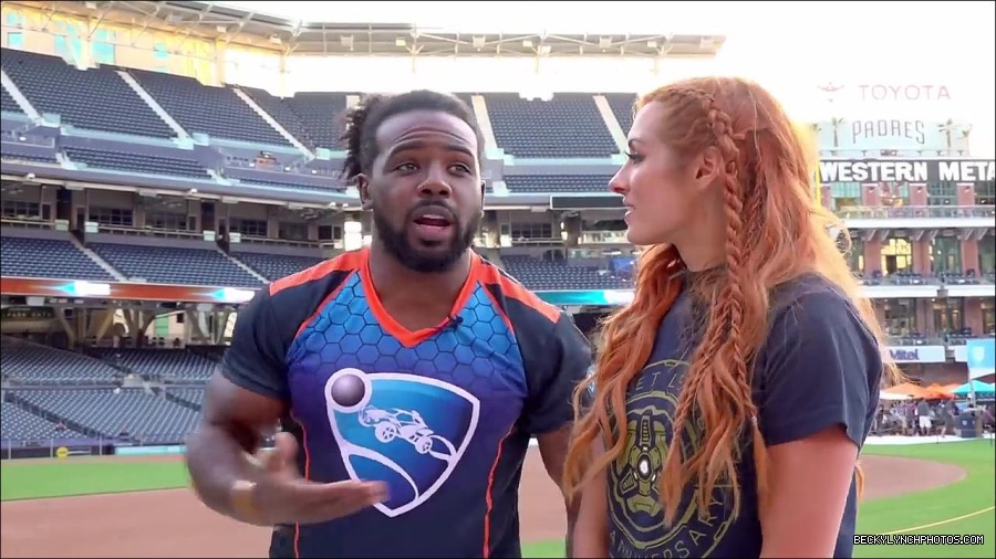 Y2Mate_is_-_BECKY_LYNCH___AUSTIN_CREED_celebrate_ROCKET_LEAGUE_s_3rd_BIRTHDAY21-vQ1lr9tQGxU-720p-1656082980627_mp4_000275666.jpg