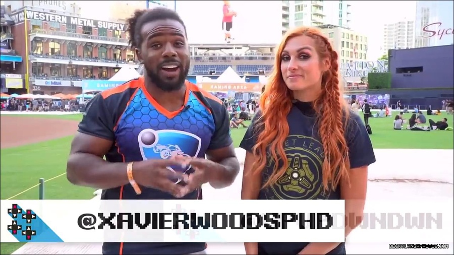 Y2Mate_is_-_BECKY_LYNCH___AUSTIN_CREED_celebrate_ROCKET_LEAGUE_s_3rd_BIRTHDAY21-vQ1lr9tQGxU-720p-1656082980627_mp4_000284066.jpg