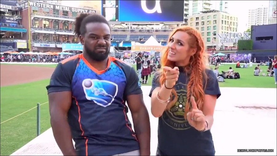 Y2Mate_is_-_BECKY_LYNCH___AUSTIN_CREED_celebrate_ROCKET_LEAGUE_s_3rd_BIRTHDAY21-vQ1lr9tQGxU-720p-1656082980627_mp4_000302066.jpg