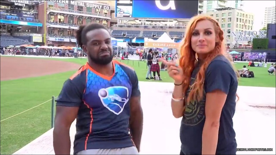 Y2Mate_is_-_BECKY_LYNCH___AUSTIN_CREED_celebrate_ROCKET_LEAGUE_s_3rd_BIRTHDAY21-vQ1lr9tQGxU-720p-1656082980627_mp4_000311266.jpg