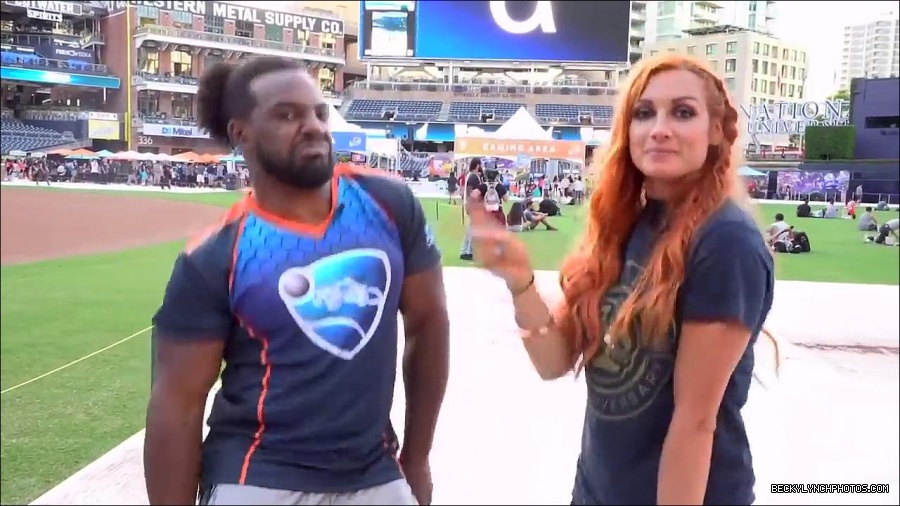 Y2Mate_is_-_BECKY_LYNCH___AUSTIN_CREED_celebrate_ROCKET_LEAGUE_s_3rd_BIRTHDAY21-vQ1lr9tQGxU-720p-1656082980627_mp4_000312466.jpg