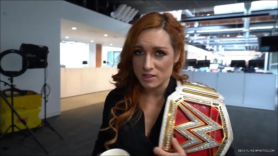 Y2Mate_is_-_BECKY_LYNCH_visits_the_NEW_UpUpDownDown_Studio21-nQJ31QXsyGs-720p-1656083018926_mp4_000013266.jpg