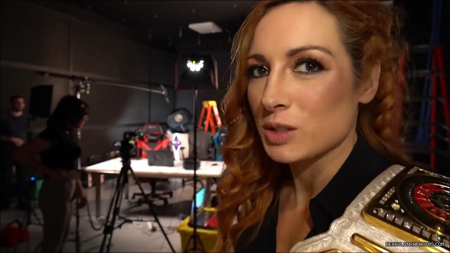Y2Mate_is_-_BECKY_LYNCH_visits_the_NEW_UpUpDownDown_Studio21-nQJ31QXsyGs-720p-1656083018926_mp4_000037666.jpg