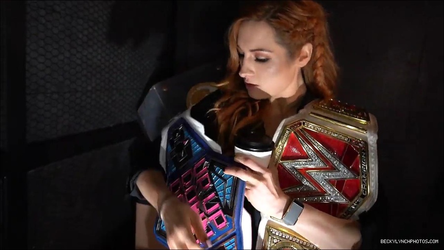 Y2Mate_is_-_BECKY_LYNCH_visits_the_NEW_UpUpDownDown_Studio21-nQJ31QXsyGs-720p-1656083018926_mp4_000072466.jpg