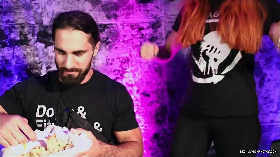 Y2Mate_is_-_SETH_ROLLINS_vs__BECKY_LYNCH_UpUpDownDown_Championship_Match-R-81kIxYkNY-720p-1656083164462_mp4_000485900.jpg