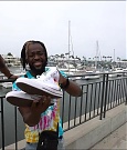 Y2Mate_is_-_Becky_Lynch_and_Kofi_Kingston_s_CUSTOM_CONVERSE_KICKS_at_Comic-Con_201921_I_Just_Love_Kicks__31-DzCWzxnMtU0-720p-1656083286802_mp4_000197566.jpg