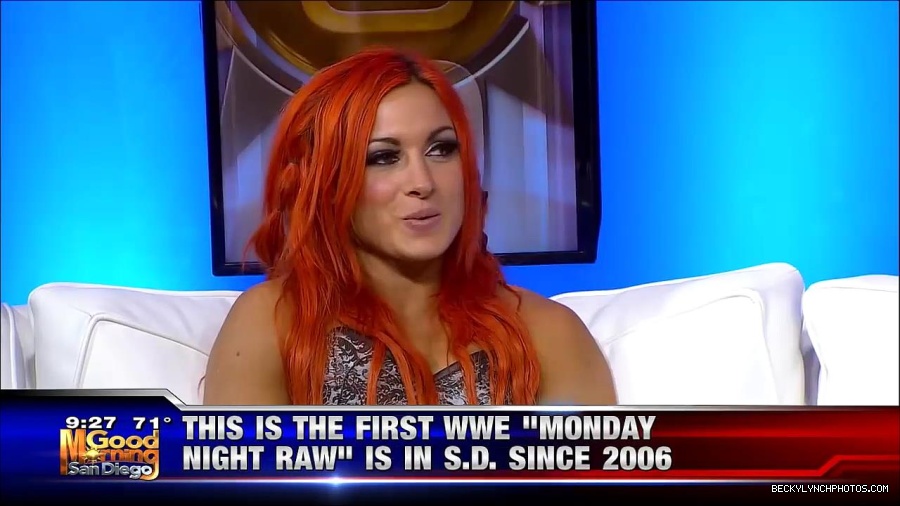Y2Mate_is_-_WWE_s_Charlotte_and_Becky_Lynch_say_Good_Morning_San_Diego-uhjeOCZYeDs-720p-1656083333155_mp4_000120153.jpg