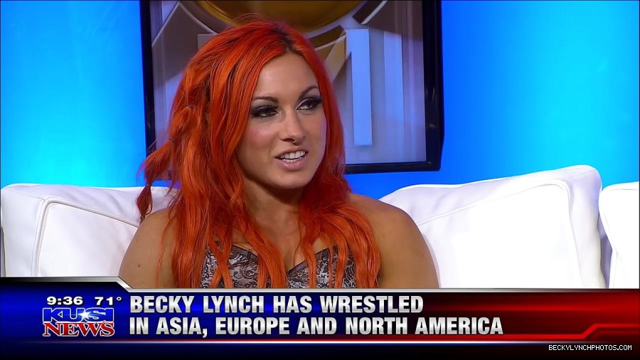 Y2Mate_is_-_WWE_s_Charlotte_and_Becky_Lynch_say_Good_Morning_San_Diego-uhjeOCZYeDs-720p-1656083333155_mp4_000436269.jpg