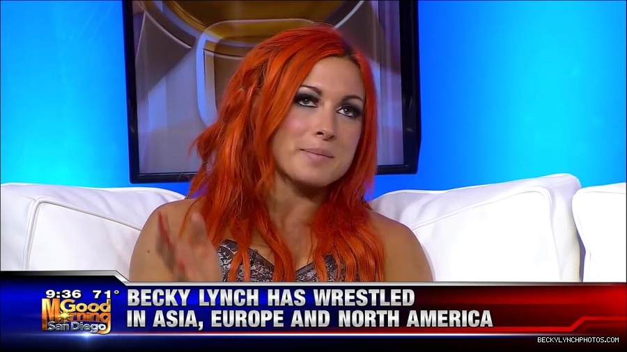 Y2Mate_is_-_WWE_s_Charlotte_and_Becky_Lynch_say_Good_Morning_San_Diego-uhjeOCZYeDs-720p-1656083333155_mp4_000463095.jpg