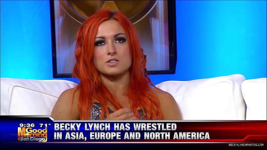 Y2Mate_is_-_WWE_s_Charlotte_and_Becky_Lynch_say_Good_Morning_San_Diego-uhjeOCZYeDs-720p-1656083333155_mp4_000481514.jpg