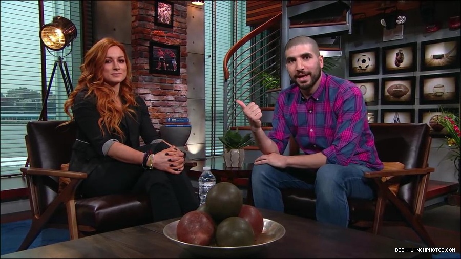 Y2Mate_is_-_Becky_Lynch_puts_Ronda_Rousey_on_blast2C_talks_WrestleMania_35_main_event_and_more__WWE_on_ESPN-6Fz-mM2uvwg-720p-1656084280034_mp4_002019052.jpg