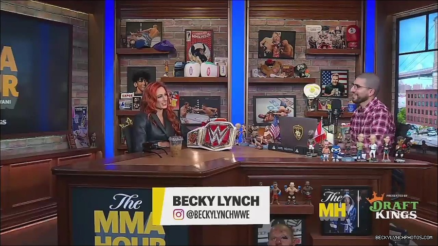 Y2Mate_is_-_Becky_Lynch_Talks_Charlotte_Flair_Feud_27I27m_So_in_Her_Head__-_The_MMA_Hour-4BJNnwyhid4-720p-1656194904909_mp4_000076910.jpg