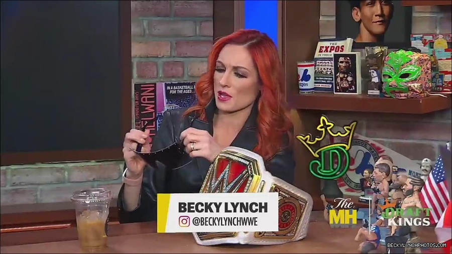 Y2Mate_is_-_Becky_Lynch_Talks_Charlotte_Flair_Feud_27I27m_So_in_Her_Head__-_The_MMA_Hour-4BJNnwyhid4-720p-1656194904909_mp4_000128561.jpg