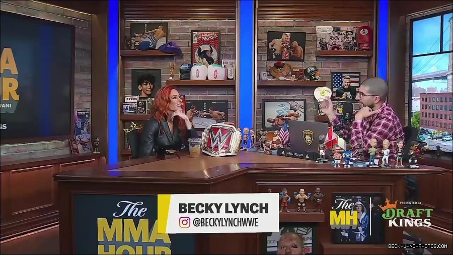 Y2Mate_is_-_Becky_Lynch_Talks_Charlotte_Flair_Feud_27I27m_So_in_Her_Head__-_The_MMA_Hour-4BJNnwyhid4-720p-1656194904909_mp4_000454420.jpg