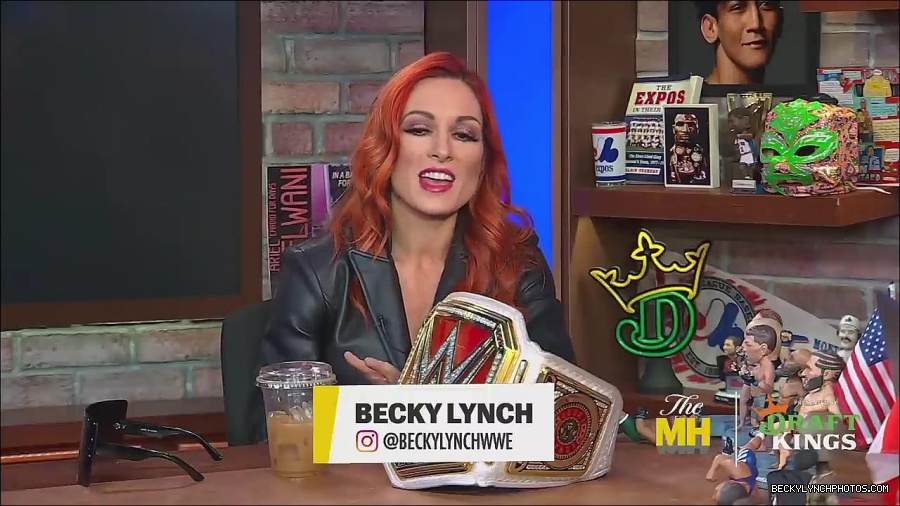 Y2Mate_is_-_Becky_Lynch_Talks_Charlotte_Flair_Feud_27I27m_So_in_Her_Head__-_The_MMA_Hour-4BJNnwyhid4-720p-1656194904909_mp4_000518885.jpg