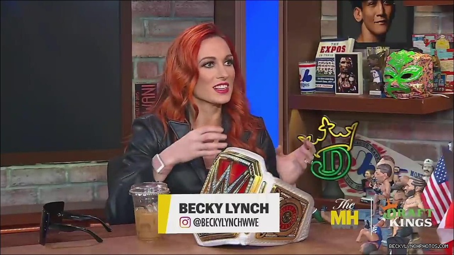 Y2Mate_is_-_Becky_Lynch_Talks_Charlotte_Flair_Feud_27I27m_So_in_Her_Head__-_The_MMA_Hour-4BJNnwyhid4-720p-1656194904909_mp4_000550917.jpg