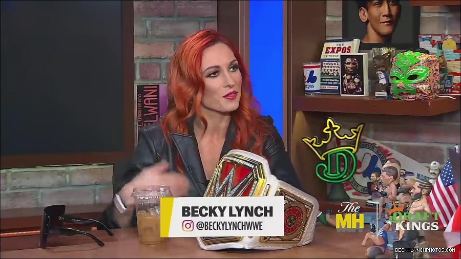 Y2Mate_is_-_Becky_Lynch_Talks_Charlotte_Flair_Feud_27I27m_So_in_Her_Head__-_The_MMA_Hour-4BJNnwyhid4-720p-1656194904909_mp4_000613379.jpg