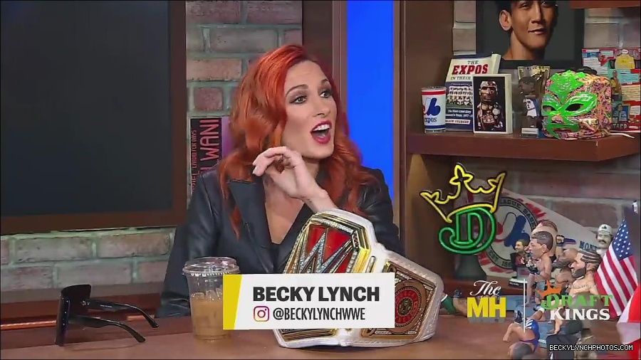 Y2Mate_is_-_Becky_Lynch_Talks_Charlotte_Flair_Feud_27I27m_So_in_Her_Head__-_The_MMA_Hour-4BJNnwyhid4-720p-1656194904909_mp4_001001633.jpg