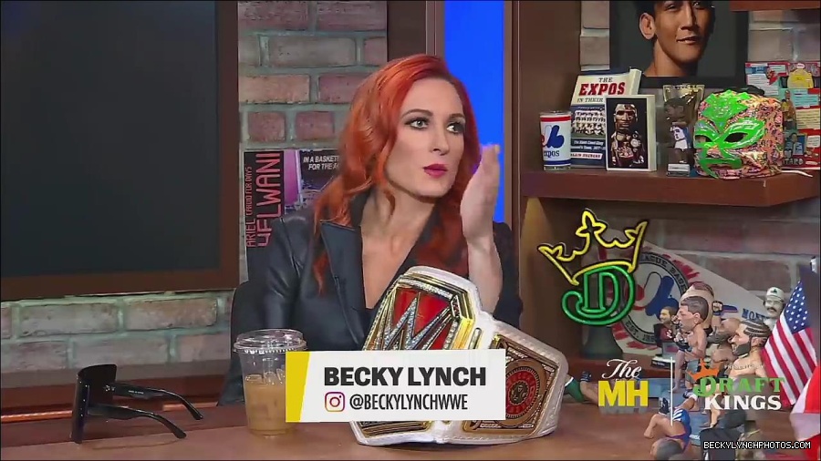 Y2Mate_is_-_Becky_Lynch_Talks_Charlotte_Flair_Feud_27I27m_So_in_Her_Head__-_The_MMA_Hour-4BJNnwyhid4-720p-1656194904909_mp4_001010843.jpg
