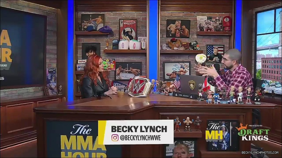 Y2Mate_is_-_Becky_Lynch_Talks_Charlotte_Flair_Feud_27I27m_So_in_Her_Head__-_The_MMA_Hour-4BJNnwyhid4-720p-1656194904909_mp4_002429326.jpg