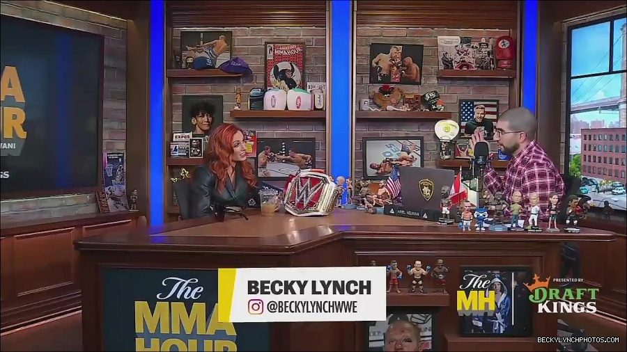 Y2Mate_is_-_Becky_Lynch_Talks_Charlotte_Flair_Feud_27I27m_So_in_Her_Head__-_The_MMA_Hour-4BJNnwyhid4-720p-1656194904909_mp4_002607004.jpg