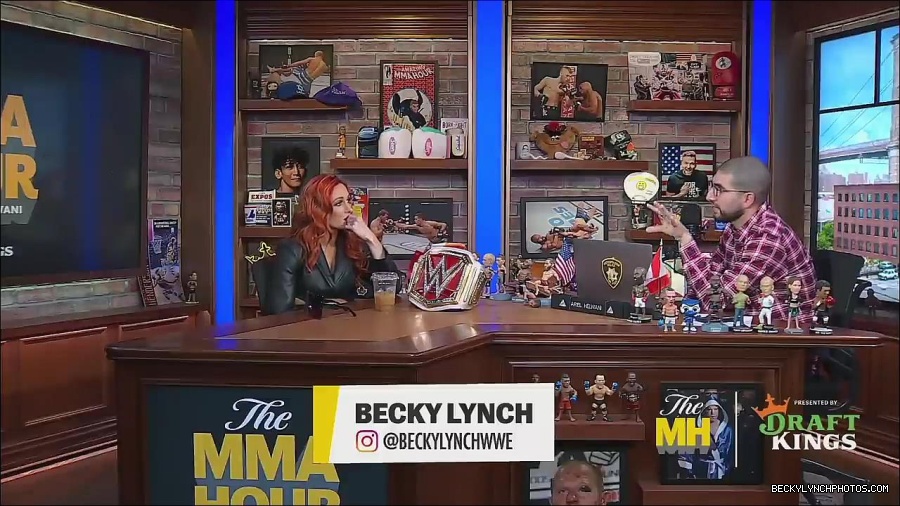 Y2Mate_is_-_Becky_Lynch_Talks_Charlotte_Flair_Feud_27I27m_So_in_Her_Head__-_The_MMA_Hour-4BJNnwyhid4-720p-1656194904909_mp4_002676674.jpg