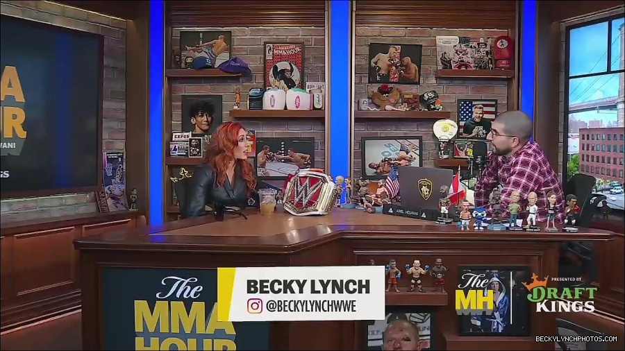 Y2Mate_is_-_Becky_Lynch_Talks_Charlotte_Flair_Feud_27I27m_So_in_Her_Head__-_The_MMA_Hour-4BJNnwyhid4-720p-1656194904909_mp4_002708706.jpg