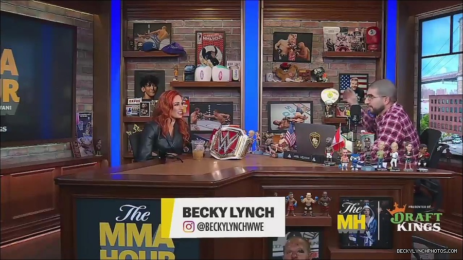 Y2Mate_is_-_Becky_Lynch_Talks_Charlotte_Flair_Feud_27I27m_So_in_Her_Head__-_The_MMA_Hour-4BJNnwyhid4-720p-1656194904909_mp4_002723921.jpg