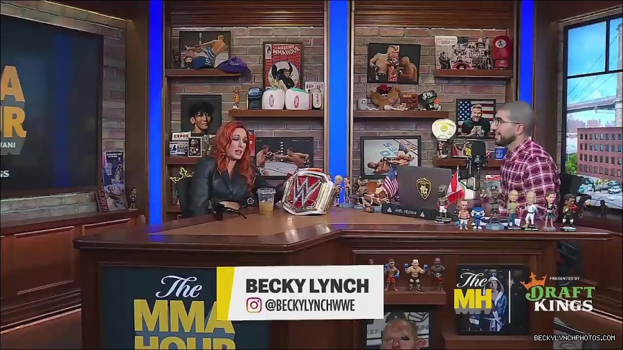 Y2Mate_is_-_Becky_Lynch_Talks_Charlotte_Flair_Feud_27I27m_So_in_Her_Head__-_The_MMA_Hour-4BJNnwyhid4-720p-1656194904909_mp4_002755152.jpg
