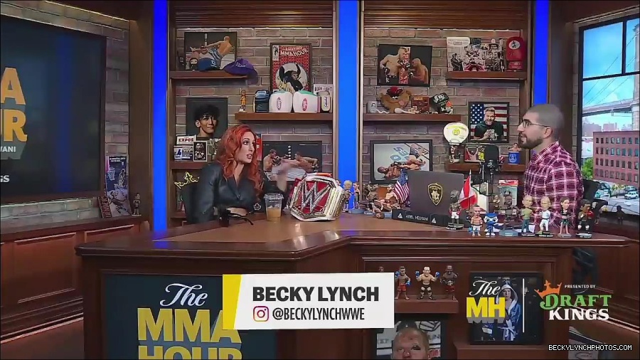 Y2Mate_is_-_Becky_Lynch_Talks_Charlotte_Flair_Feud_27I27m_So_in_Her_Head__-_The_MMA_Hour-4BJNnwyhid4-720p-1656194904909_mp4_002755552.jpg