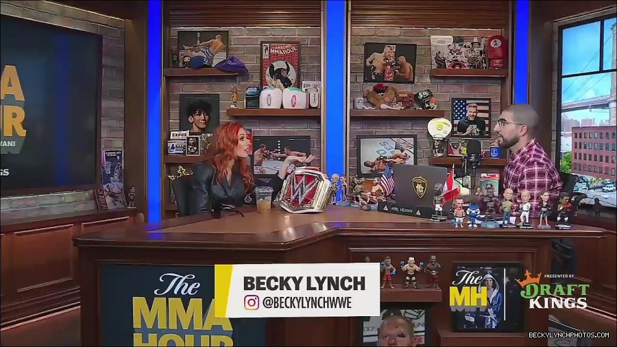 Y2Mate_is_-_Becky_Lynch_Talks_Charlotte_Flair_Feud_27I27m_So_in_Her_Head__-_The_MMA_Hour-4BJNnwyhid4-720p-1656194904909_mp4_002797594.jpg