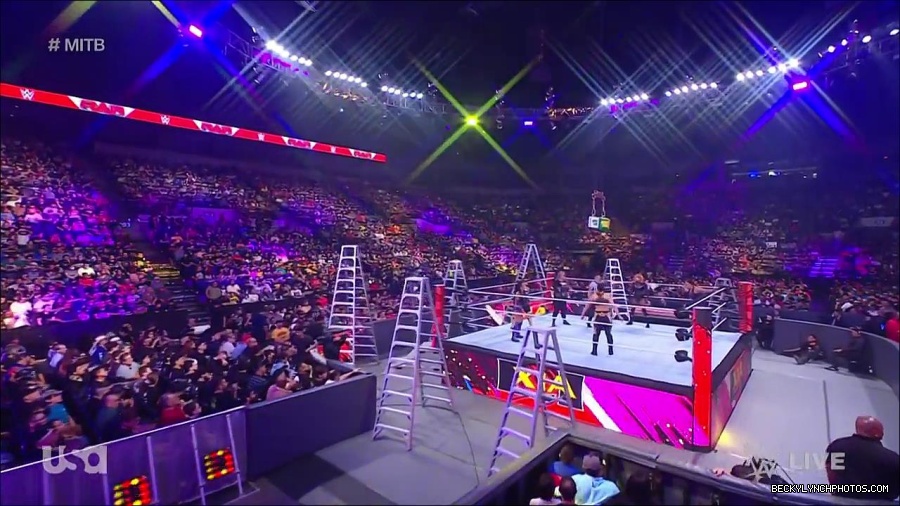 WWE_RAW_27th_June_2022_720p_WEBRip_h264_mp4_007082595.jpg