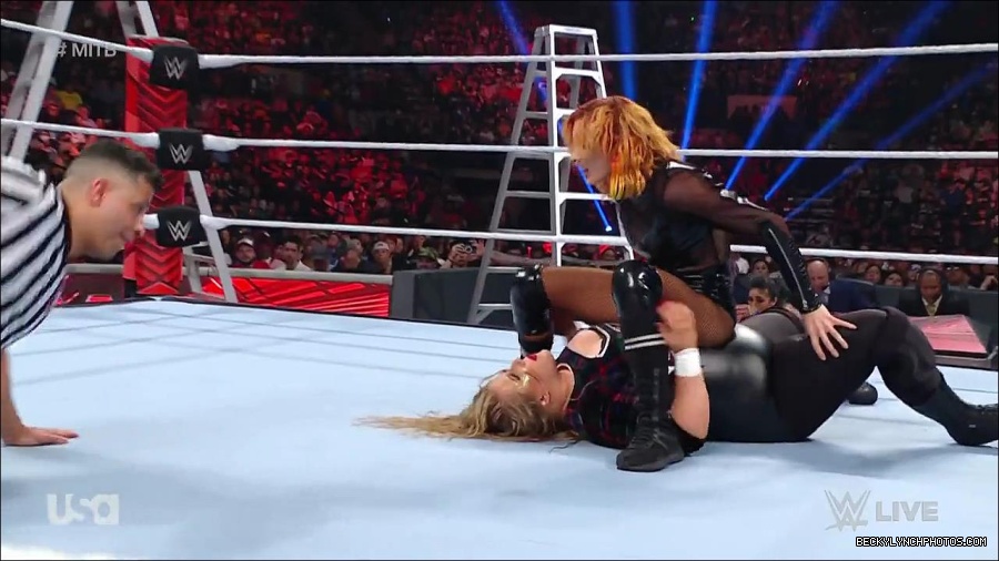WWE_RAW_27th_June_2022_720p_WEBRip_h264_mp4_007199111.jpg