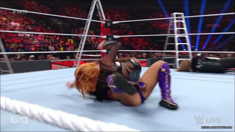 WWE_RAW_27th_June_2022_720p_WEBRip_h264_mp4_007203115.jpg