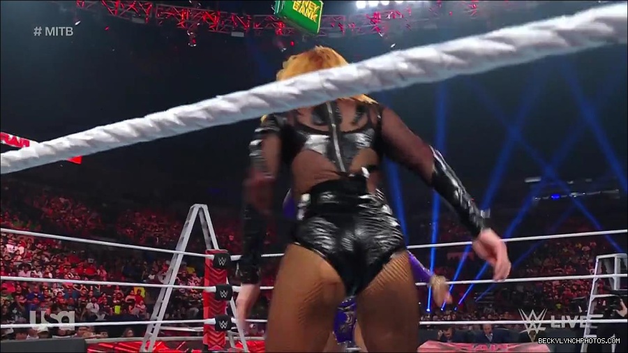 WWE_RAW_27th_June_2022_720p_WEBRip_h264_mp4_007211924.jpg