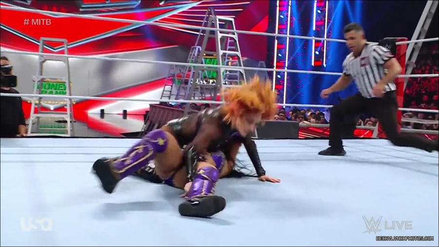 WWE_RAW_27th_June_2022_720p_WEBRip_h264_mp4_007231944.jpg