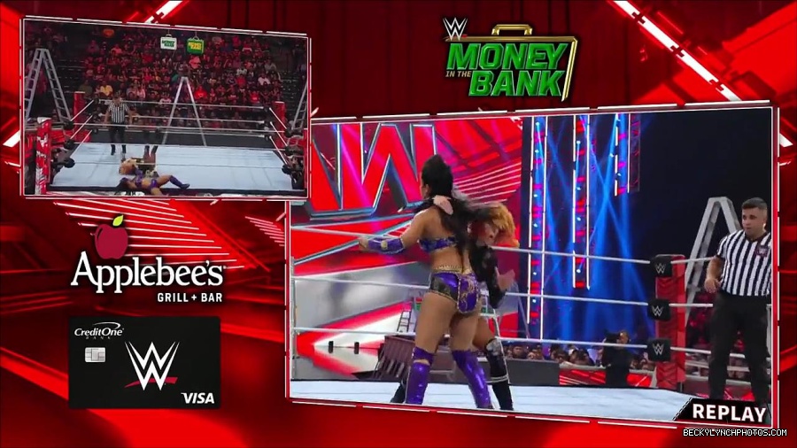 WWE_RAW_27th_June_2022_720p_WEBRip_h264_mp4_007248360.jpg