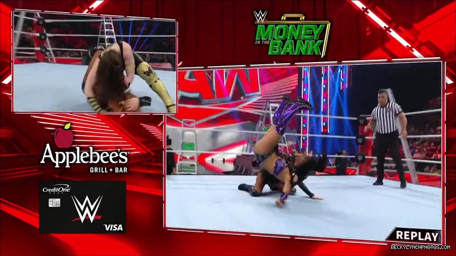 WWE_RAW_27th_June_2022_720p_WEBRip_h264_mp4_007249962.jpg