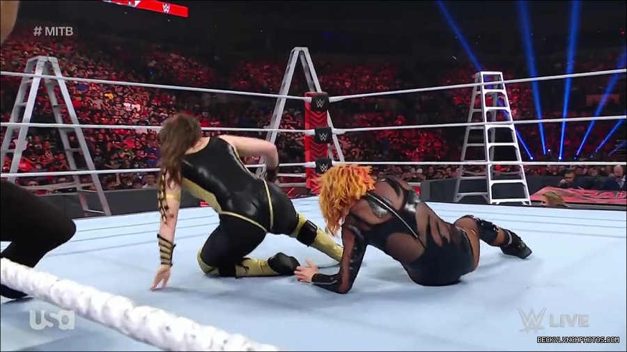 WWE_RAW_27th_June_2022_720p_WEBRip_h264_mp4_007259571.jpg