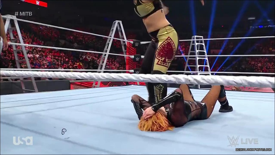 WWE_RAW_27th_June_2022_720p_WEBRip_h264_mp4_007278791.jpg