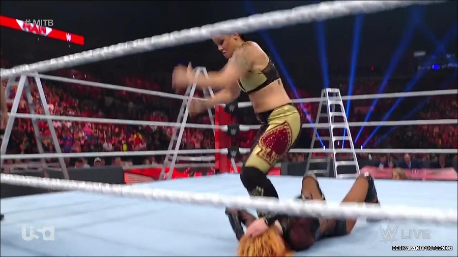 WWE_RAW_27th_June_2022_720p_WEBRip_h264_mp4_007279191.jpg