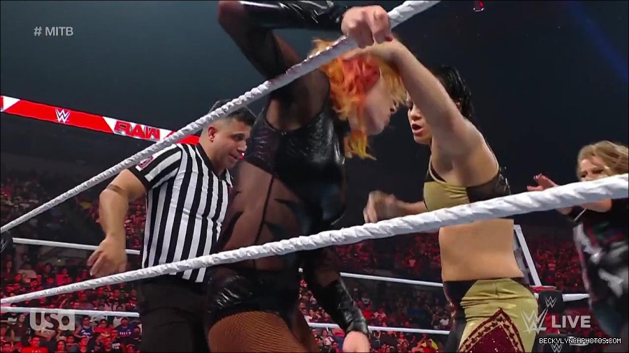 WWE_RAW_27th_June_2022_720p_WEBRip_h264_mp4_007289601.jpg