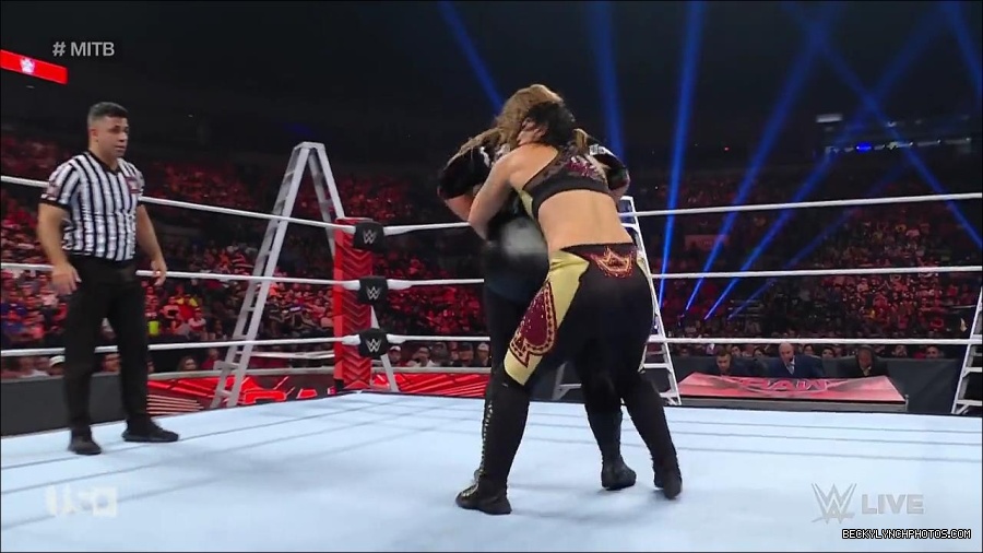 WWE_RAW_27th_June_2022_720p_WEBRip_h264_mp4_007295207.jpg