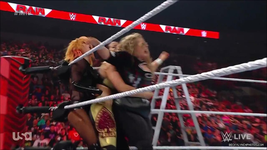 WWE_RAW_27th_June_2022_720p_WEBRip_h264_mp4_007302014.jpg