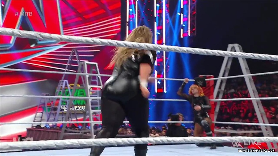 WWE_RAW_27th_June_2022_720p_WEBRip_h264_mp4_007315627.jpg