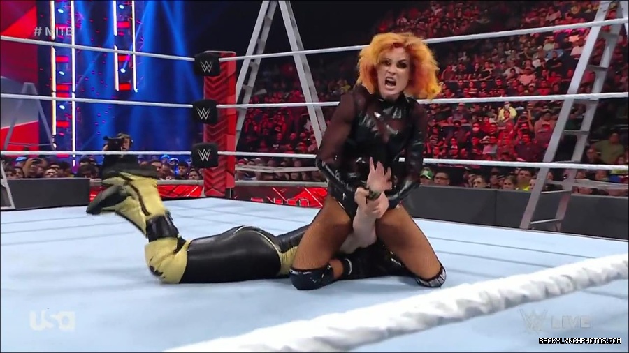 WWE_RAW_27th_June_2022_720p_WEBRip_h264_mp4_007344840.jpg