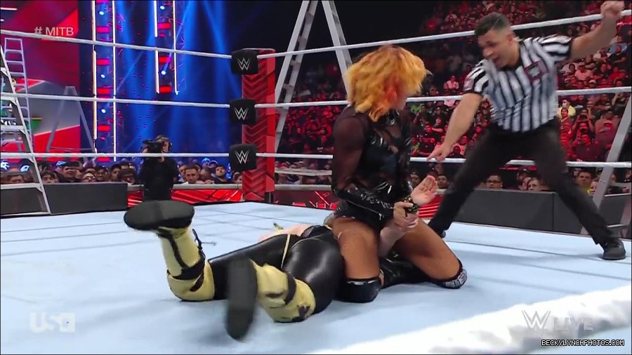 WWE_RAW_27th_June_2022_720p_WEBRip_h264_mp4_007346842.jpg